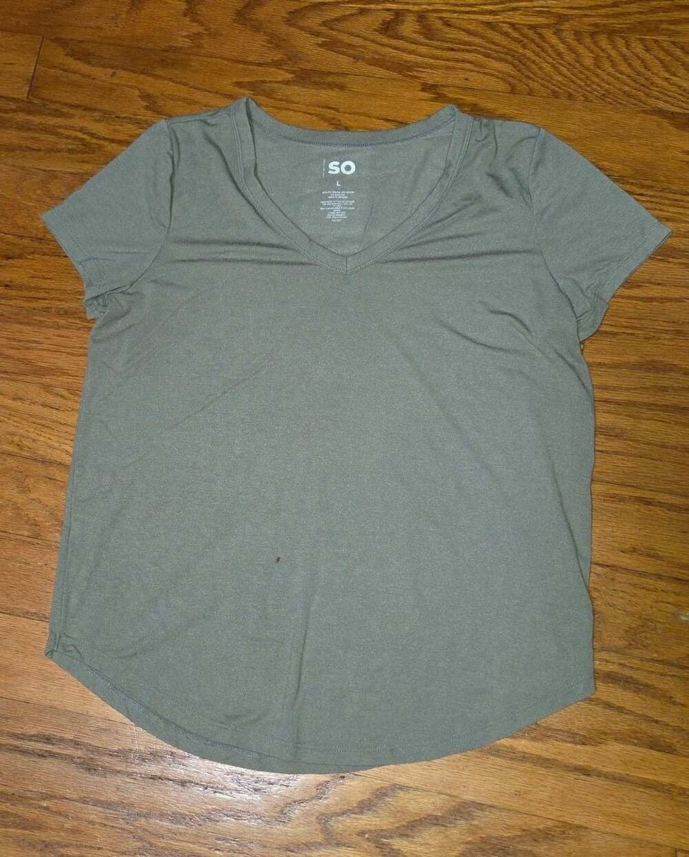 SO Women's V-Neck T-Shirt, Size L